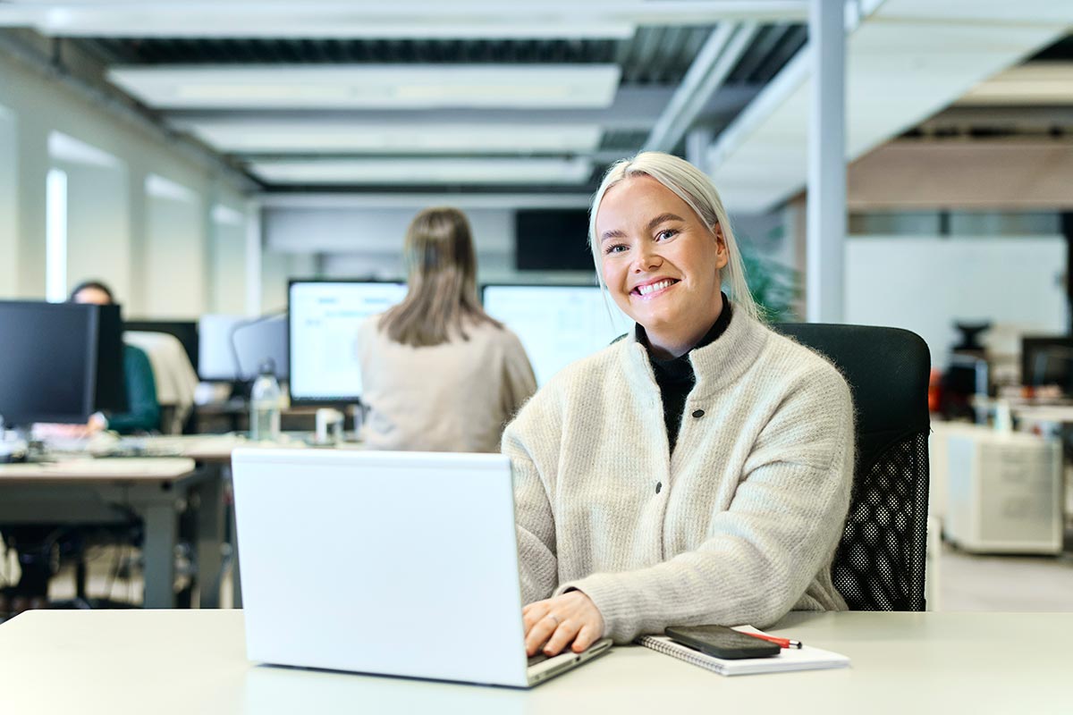 Emilie jobber som boliglånsrådgiver i BN Bank og hjelper deg med mellomfinansiering